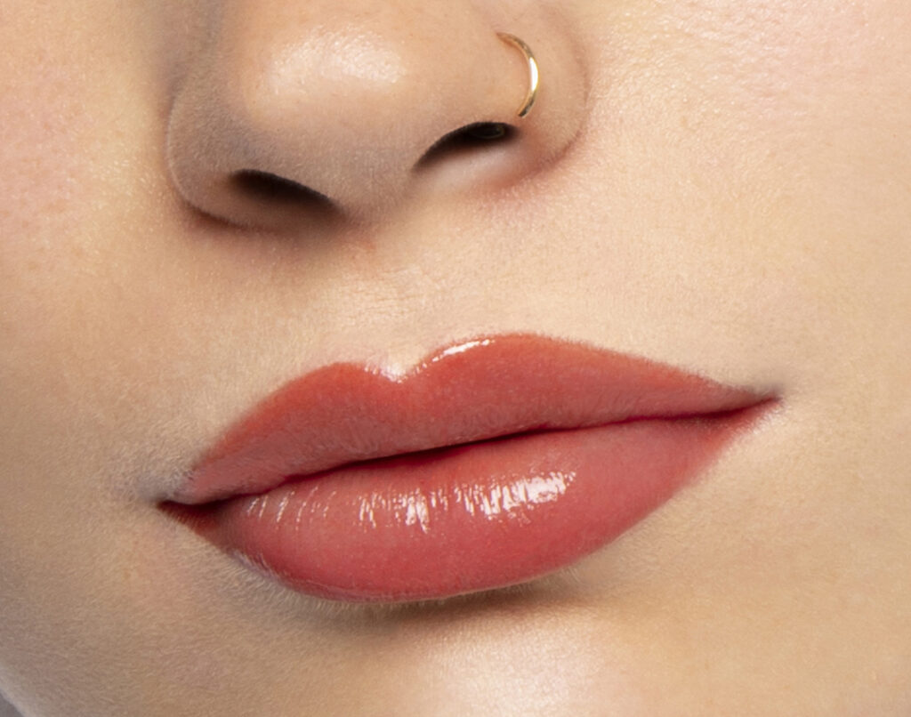 réserver bouche complète effet rouge à lèvres